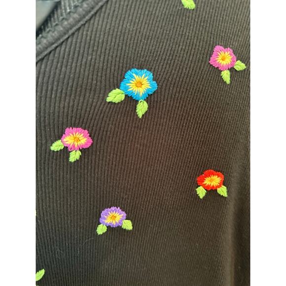 Y2K Rafaella Black Ribbed Tee , Size M 
100% Cotton, Embroidered Floral Baby Tee - Picture 3 of 5
